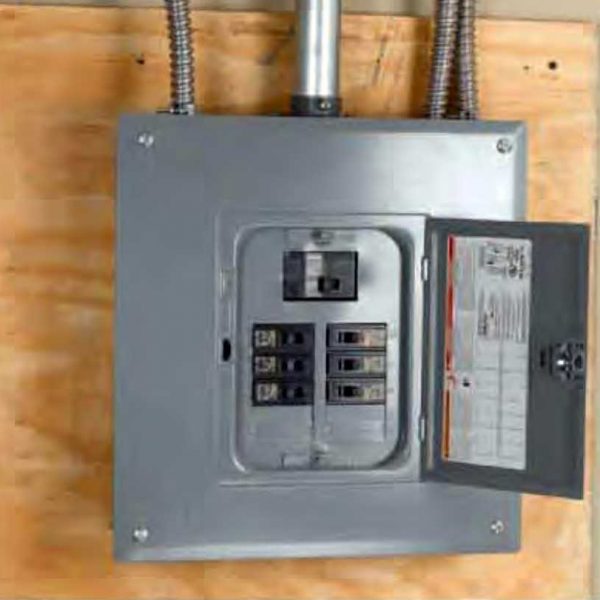 Instalaciones-electricas-residenciales-Centro-de-carga-de-8-espacios-con-interruptor-principal